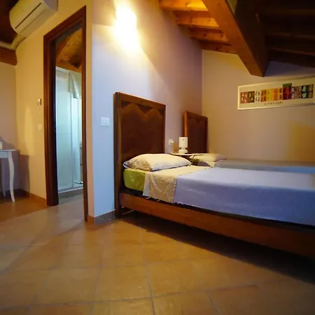 Agriturismo Il Sole 农家乐 *